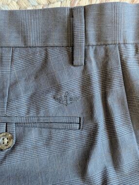 NWOT Dockers Classic Fit Trousers